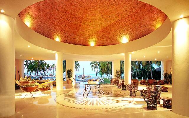 Emporio Ixtapa - with Optional All Inclusive