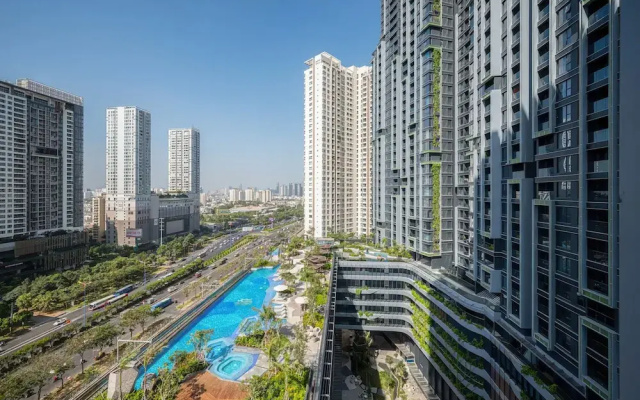 Lumiere Riverside - Luxury Condo District 2