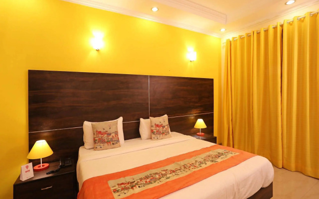 OYO Flagship 477 HUDA City Centre
