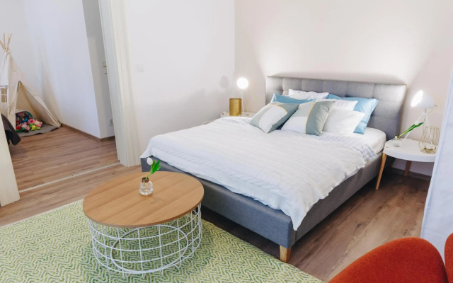 CHILL Apartments