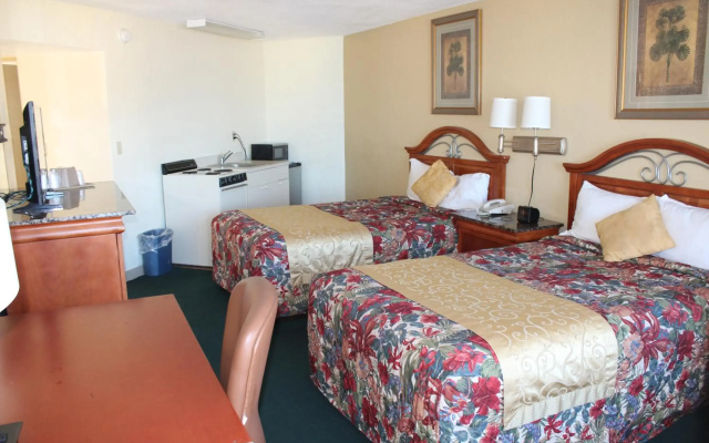 Grand Prix Motel on the Beach