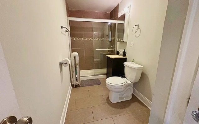 Furnished 1BR - Woodlawn 2W