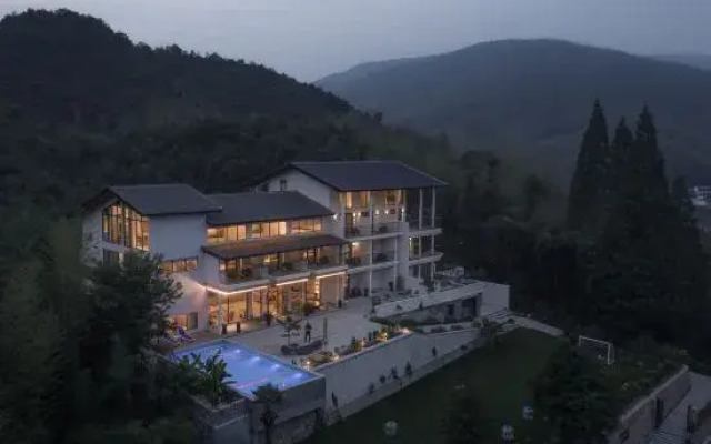 Renli Xinbo Mogan Hot Spring Resort