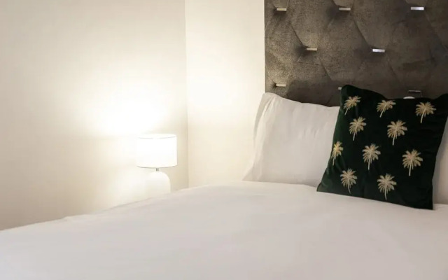 Host Stay Bardsay Road