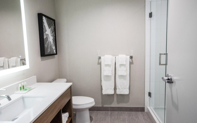 Holiday Inn Calgary South Conference Center by IHG