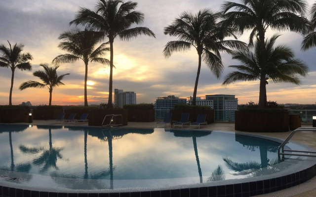 Global Luxury Suites at One Broadway