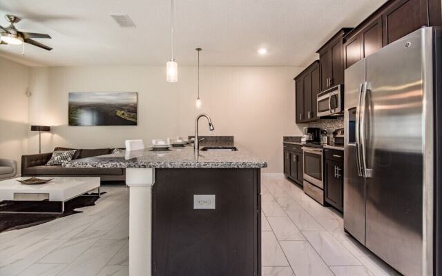 1592mvd 4 Bedroom Townhouse