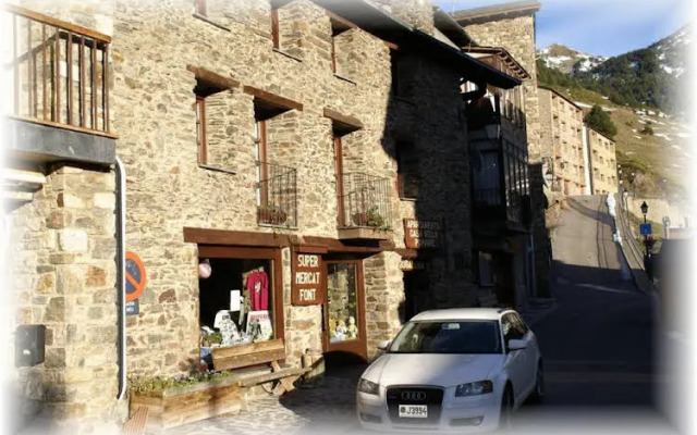 Apartaments Casa Vella Popaire