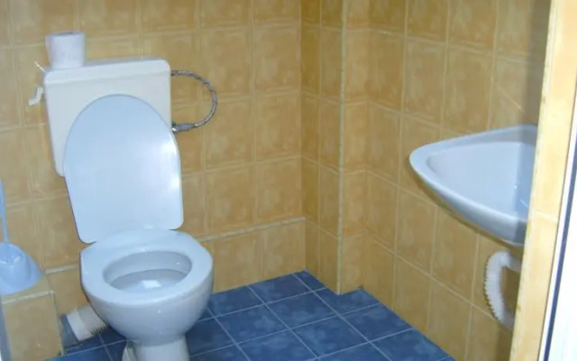 Summer SZ Guest House