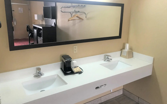 Conner Hill Motor Lodge