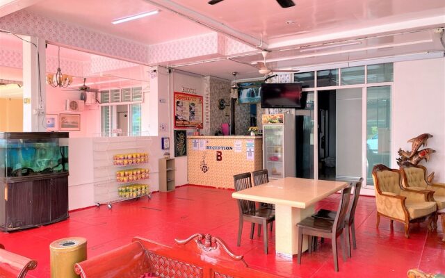 B Hotel Penang by OYO Rooms