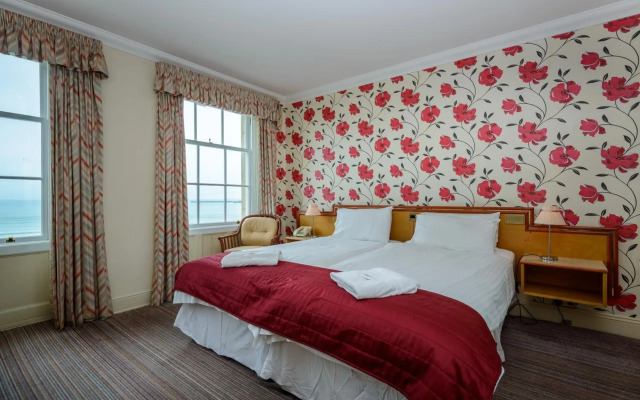 Russell Hotel