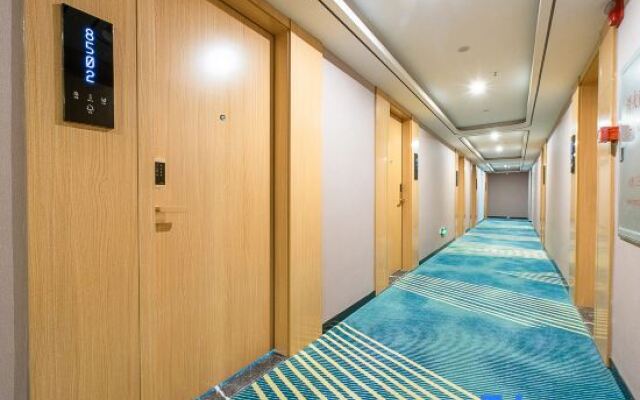Chaoman Hotel (Guangzhou Railway Station Southern Theater General Hospital)