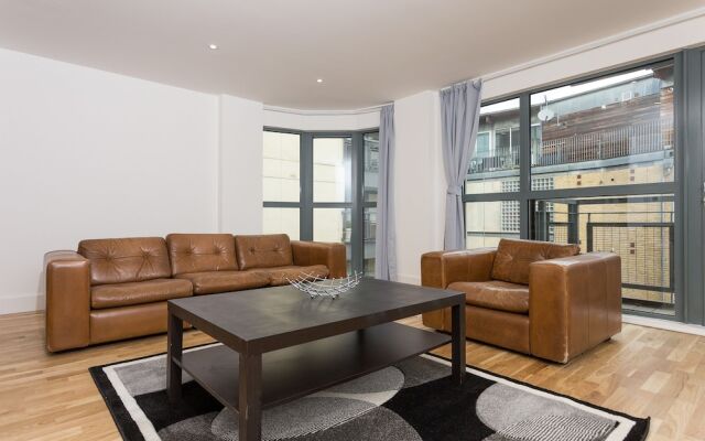 Spacious Flat With View of the Shard