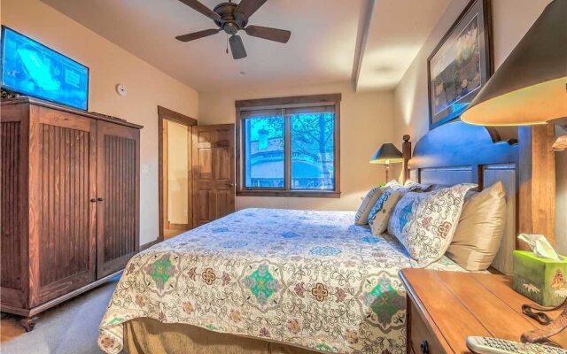 Timberline Lodge 2111