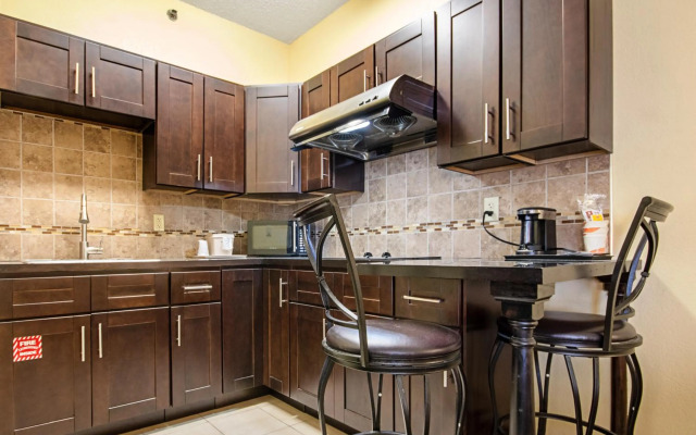 Quality Inn & Suites Glenmont - Albany South