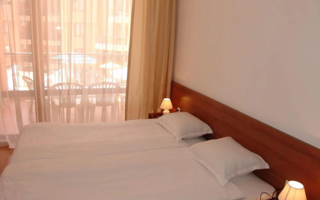 Efir Holiday Village