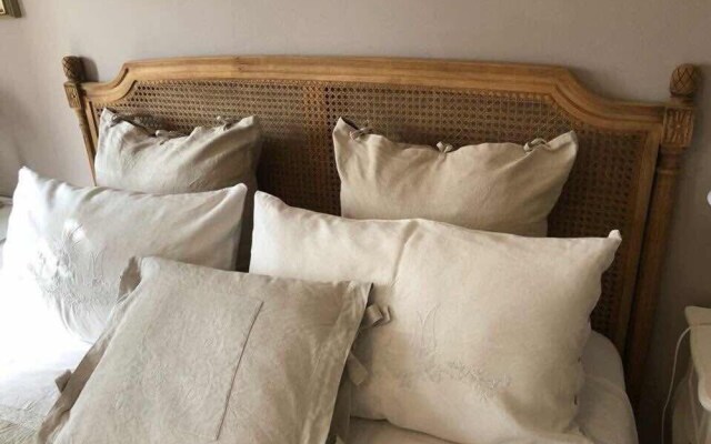 Villa House and Garden B&B