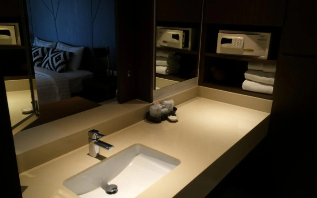 Season Five Hotel