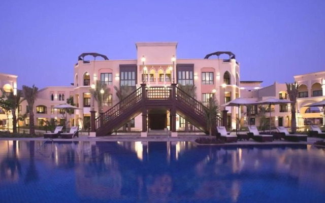 Shangri-La Hotel Apartments Qaryat Al Beri