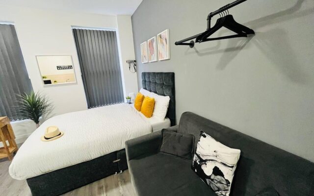 Central Stylish Studio in Liverpool City Centre