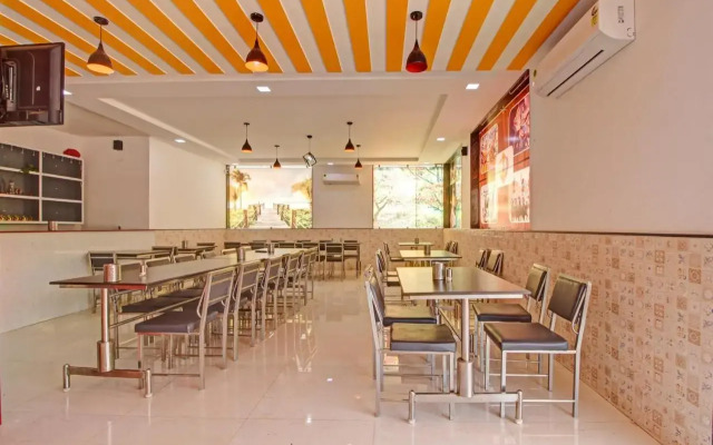 Oyo Flagship 807964 Kavish Residency