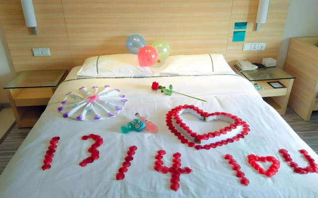 City Comfort Inn Shenzhen Longhua Bus Station Qinghu Metro Station
