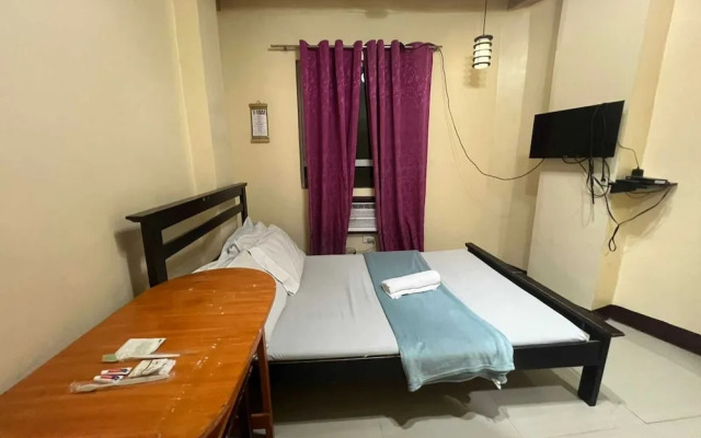 OYO 1151 AAM Transient and Guesthouse