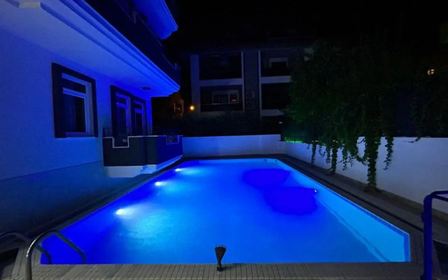 Ulas Apart Otel