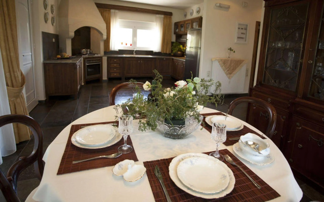 Villa Aurora