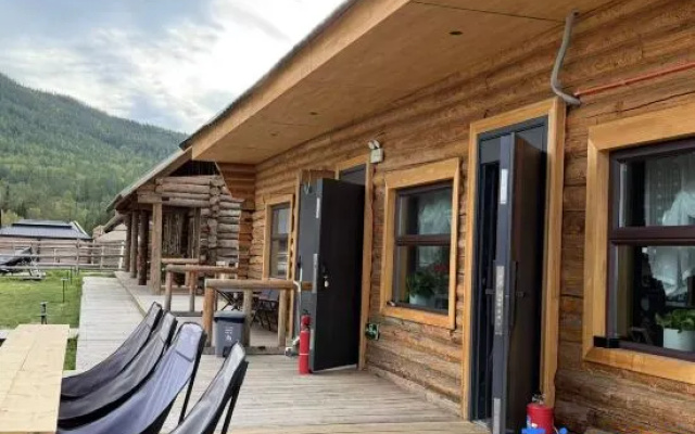 Yunxi Kekesong Vacation Apartment (Xinjiang Kanas National Geopark) – Outside – Altay
