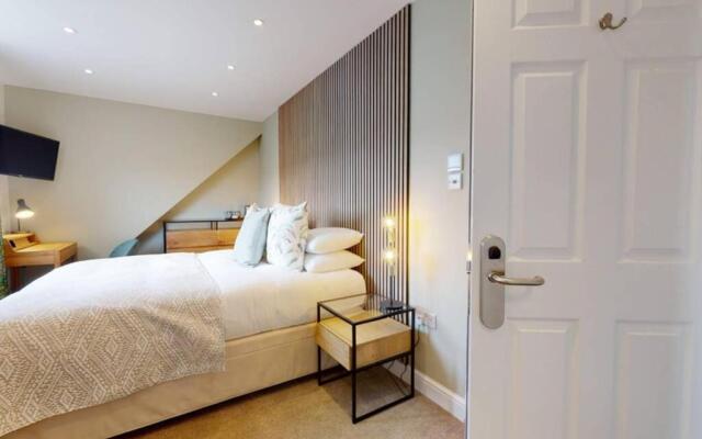 The Oxford Lodge six bedroom Oxford home