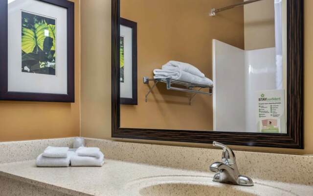 Relax Suites Extended Stay - La Mirada