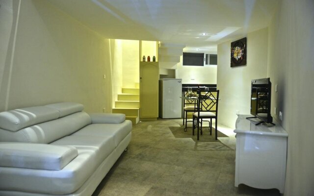 Lory House