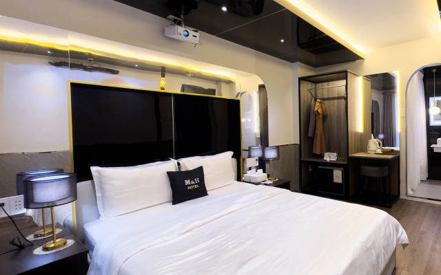 M&H Hotel