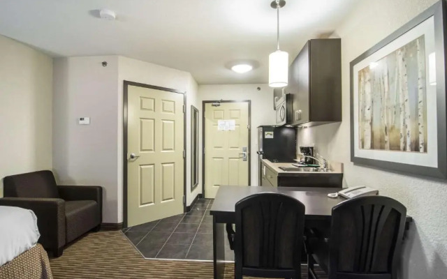 Quality Inn & Suites Thompson