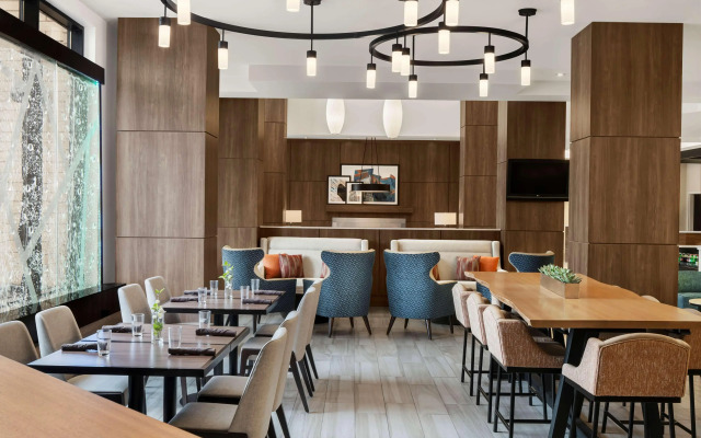 Hilton Garden Inn Minneapolis Downtown