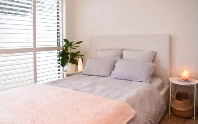 Beautiful Beachside Apartment in Bondi