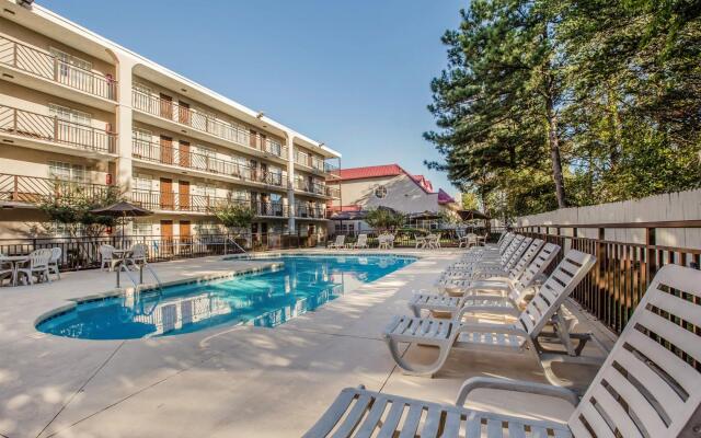 Clarion Suites Augusta