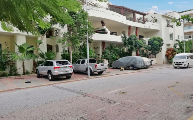 Las Olas 203
