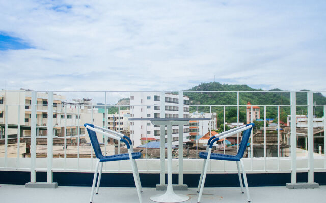 The Moon Hostel Hua Hin