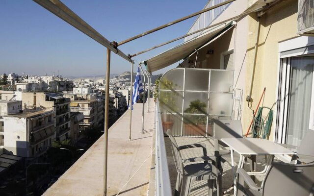 Immaculate 2-bed Apartment in Zografou
