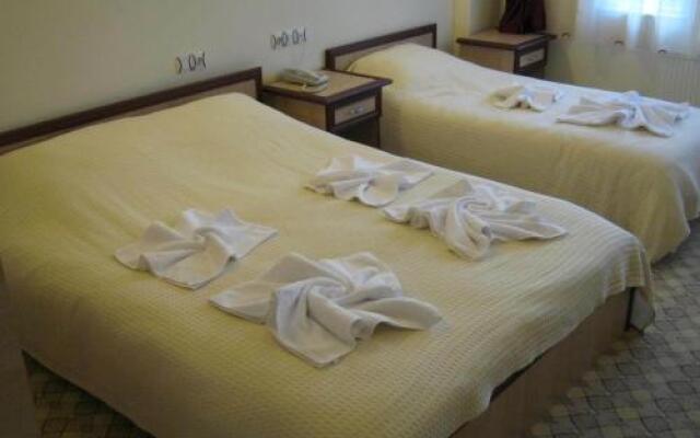 Baskent Demiralan Hotel