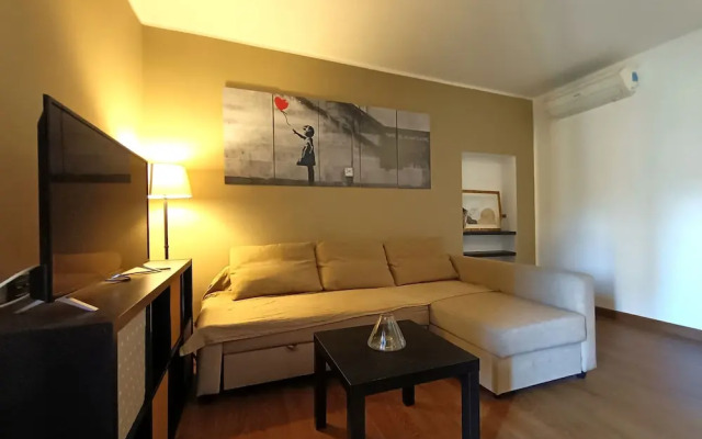 Delle Erbe The Nightlife