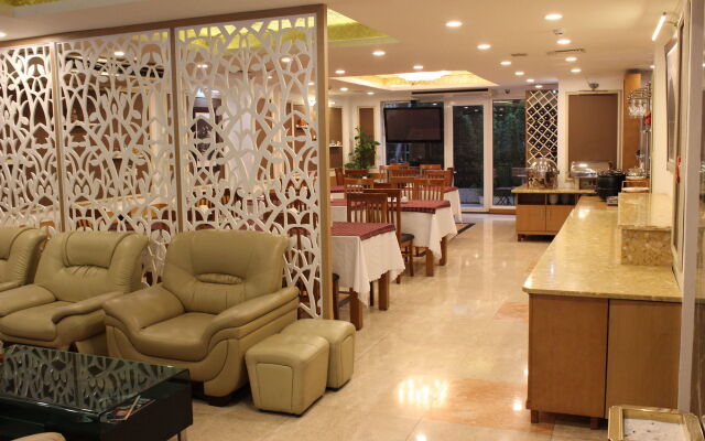 Luxor Boutique Hotel