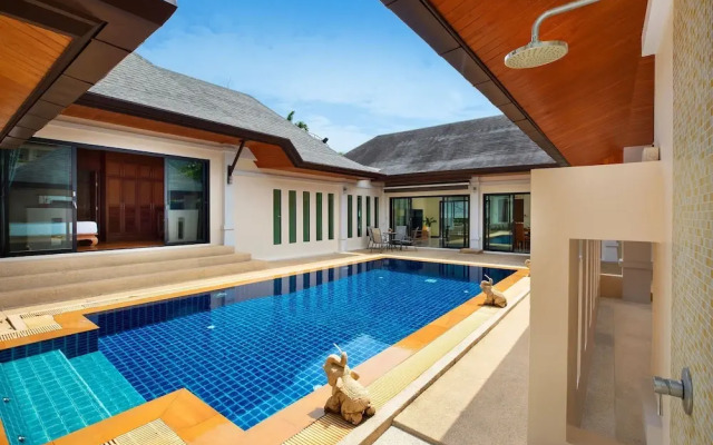 Balinese-Style 3BR Pool Villa Tina