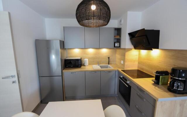 Le Romain -1-bedroom with private garage