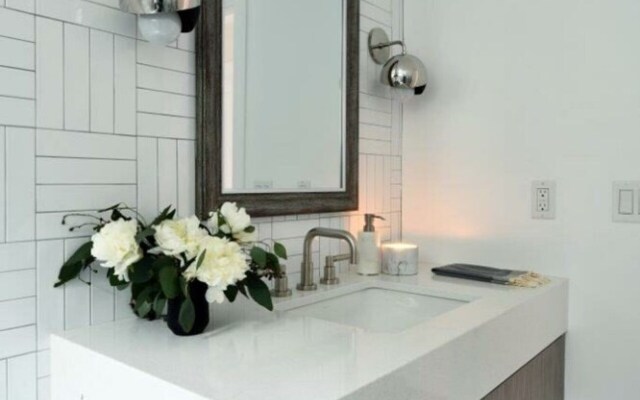 Luxury Cardiff By-the-sea Ocean View Parkhouse