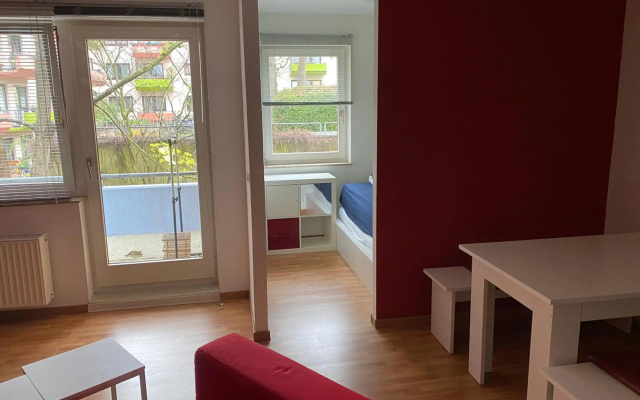Zwei Zimmer Appartment mit Balkon und Stellplatz voll möbliert