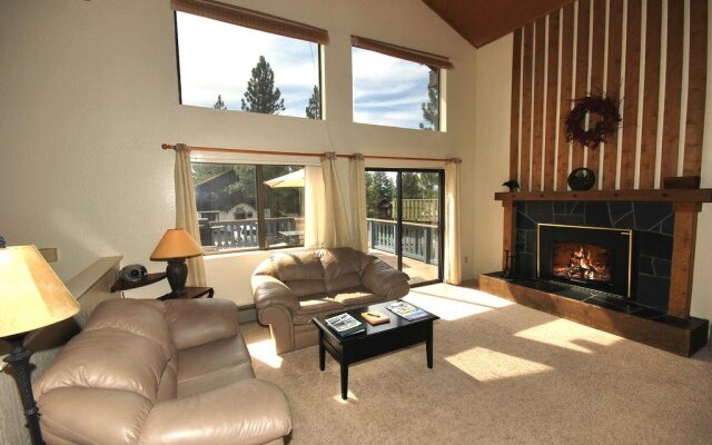 3330 Pine Hill Road 2 Bedroom Home by RedAwning